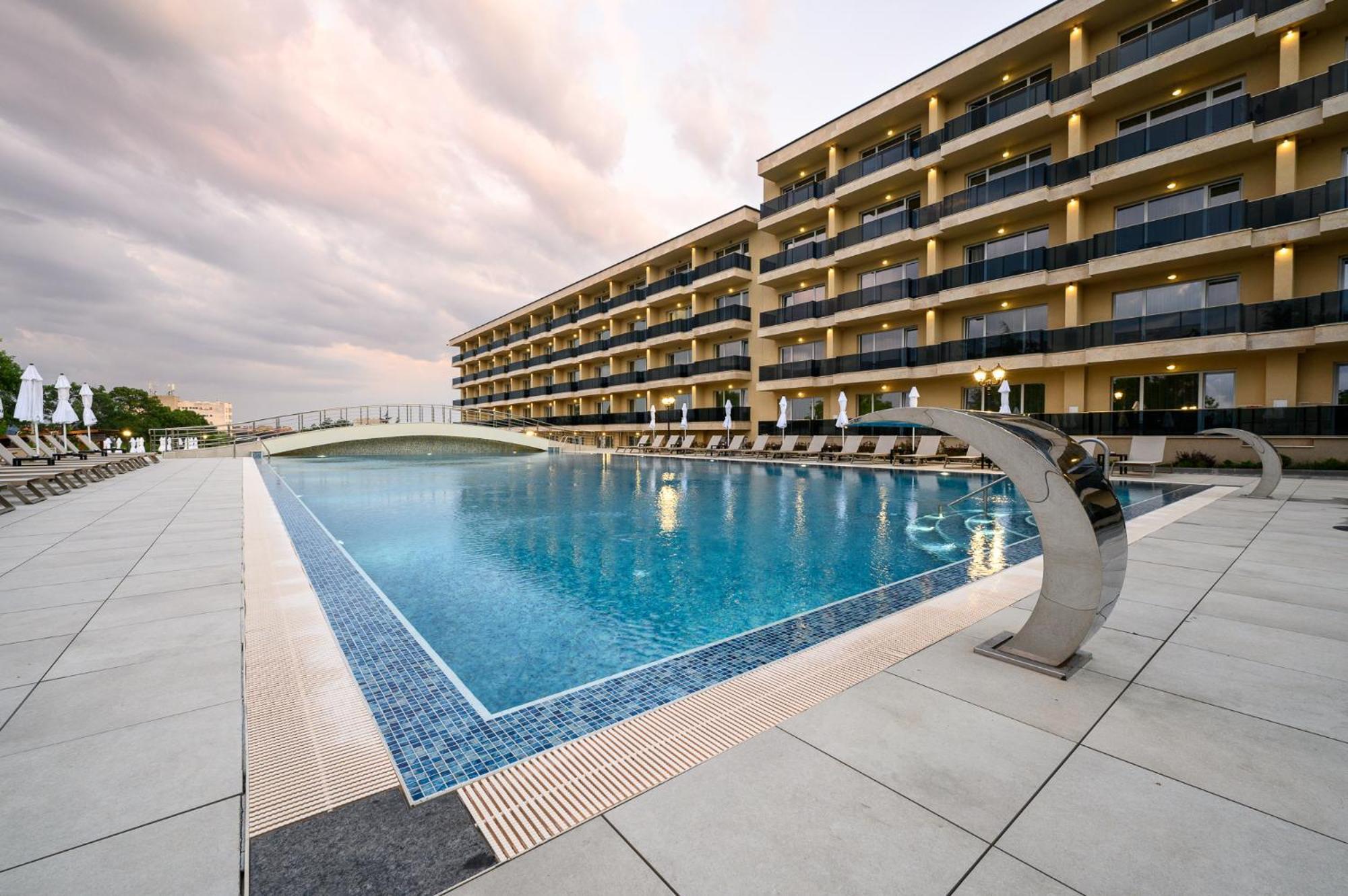 Empire Balneo & Spa Hotel Hisarya Luaran gambar